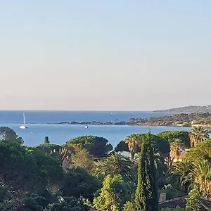 Larimar Etablissement- 200 M De La Apartment Sainte-Maxime